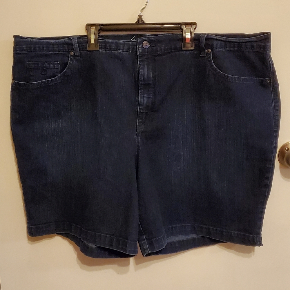 Gloria Vanderbilt Amanda All-Around Slimming Effect 24W